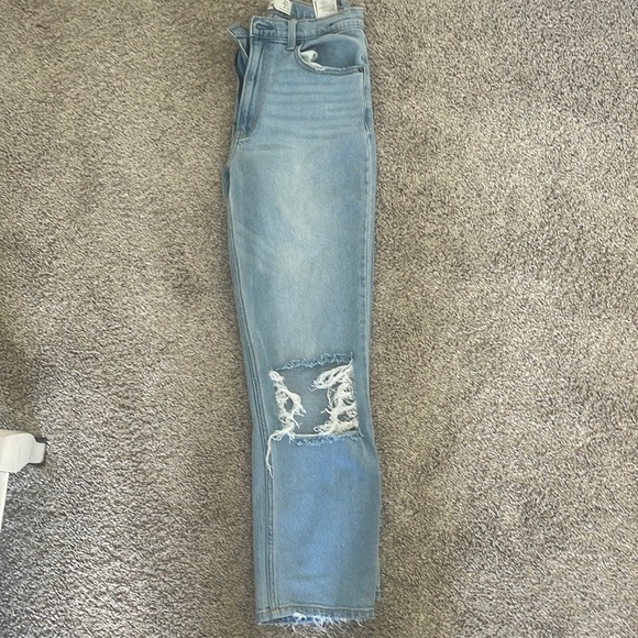 Abercrombie & Fitch Denim - Abercrombie 90’s Straight Jeans